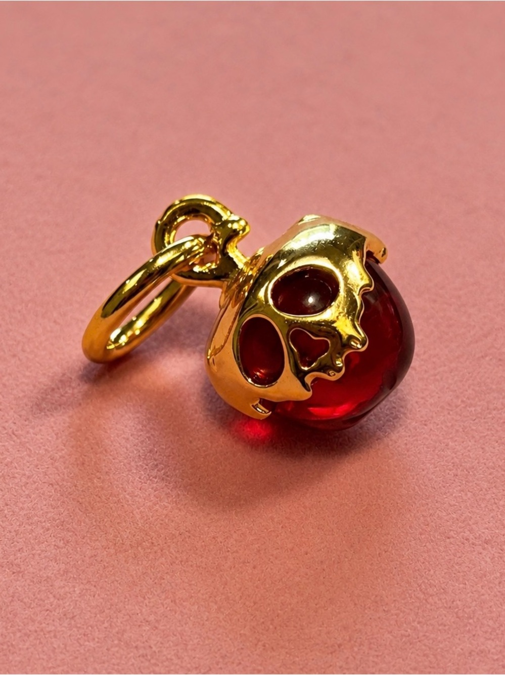 Pandora Disney Villains Evil Queen Apple Dangle Charm
